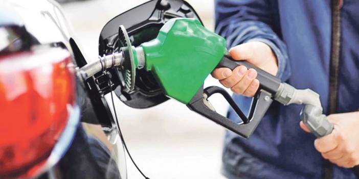 Akaryakıt istasyonuna giden şoke oldu. Motorine zam geldi