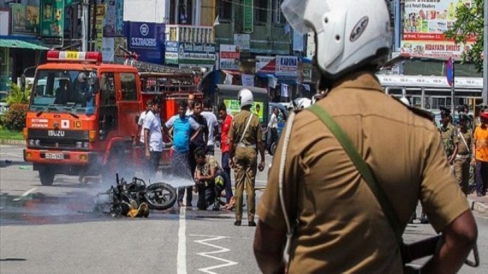 Sri Lanka terör tehdidi nedeniyle pazar ayinlerini iptal etti