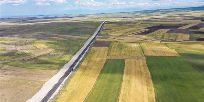 Üretici 8 liraya mal etti. 4 liraya satıyor