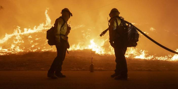 Los Angeles yangınlarıyla ilgili yerel yönetim dava edildi