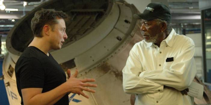 Elon Musk Morgan Freeman'ı havalara uçurdu