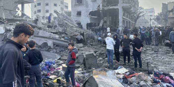 Gazze'de son 24 saatte enkaz altından 42 kişinin cesedi çıkarıldı