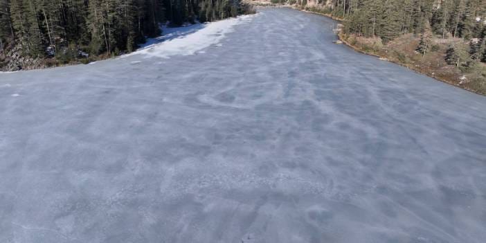 Bolu buzla kaplandı