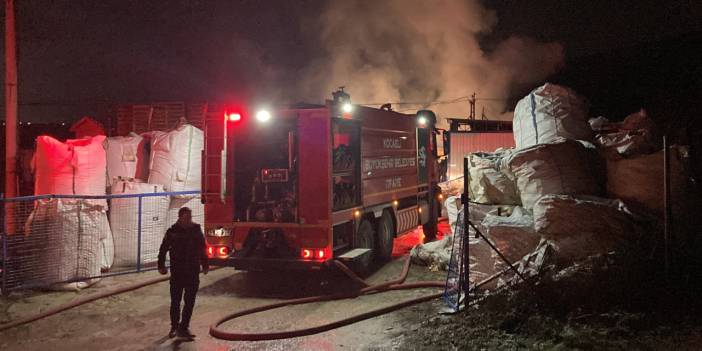 Gebze'de palet fabrikası yangını: 1 işçi yaralandı