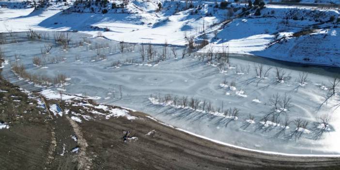 Suyun altında kalan köy tekrar ortaya çıktı