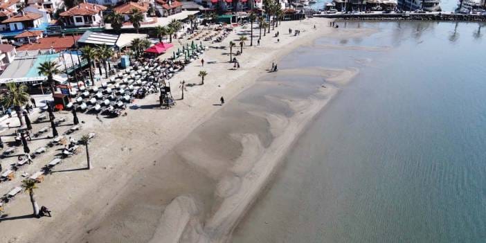 Muğla'nın Akyaka sahilinde deniz suyu yaklaşık 30 metre çekildi