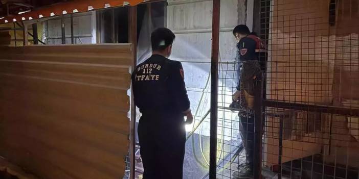 Kızartma makinesindeki yağdan yangın çıktı