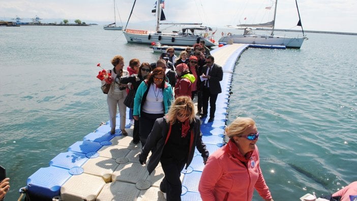 Yelkenci kadınlar "Türk Kadınının 100. Yıl Seyri" projesi kapsamında Zonguldak'ta