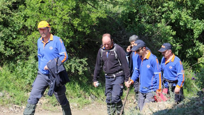 Evinin önünden oynarken kaybolan Ecrin, 4'üncü günde de aranıyor