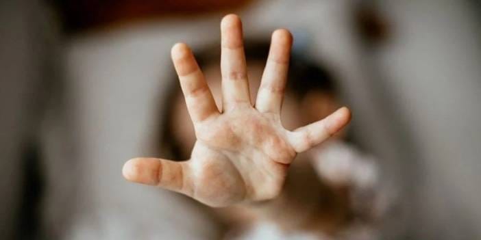 Şoke eden sapkınlığın ayrıntıları ortaya çıktı! Dört çocuk bir çocuğu istismar edip kaydetti