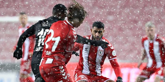 Çaykur Rizespor 2 dakikada kazandı