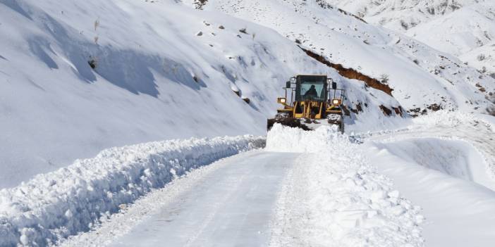 Doğuda beyaz esaret: 88 yerleşim yerine ulaşılamıyor
