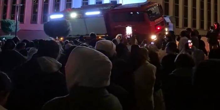 Bursa'da kız yurdunda yangın paniği: Öğrenciler bahçeye çıktı