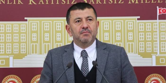 "Yolsuzlukla, rüşvetle anılan bir partinin son çırpınışları bunlar"