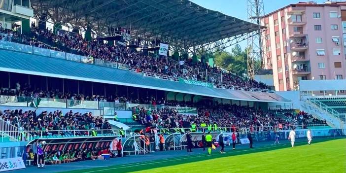 Denizlispor'lu futbolculardan korkunç iddia: Kulüp başkanı engelliyor
