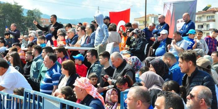 Camiye yardım etkinliğinde içki yasağı ortalığı karıştırdı