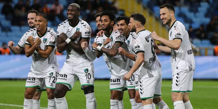 Kocaelispor plakayı yazdı: Süper Lig'e göz kırptı