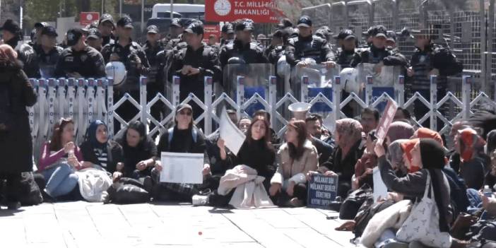Mülakat mağduru öğretmenler bakanlığın kapısına dayandı!