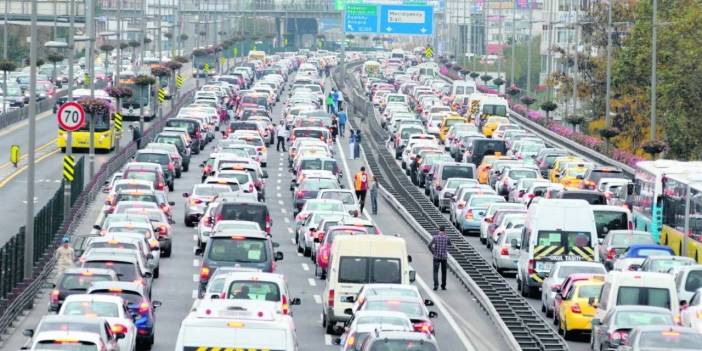 TÜİK trafiğe çıkan 94 bin 939 aracı marka marka açıkladı