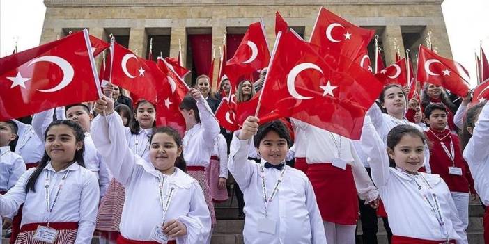 Okullara 23 Nisan genelgesi: Milli ve manevi değerleri gözetin