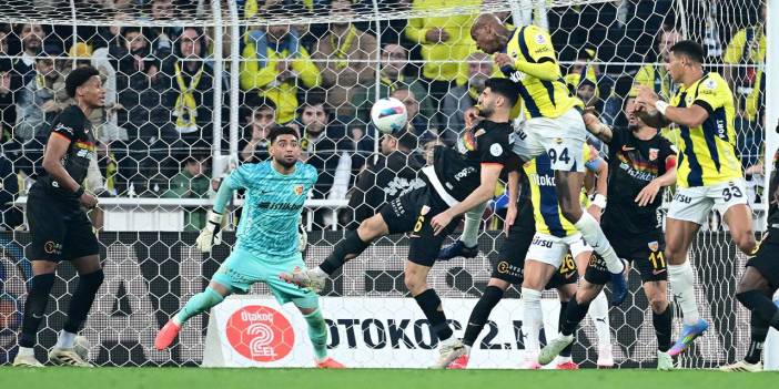Fenerbahçe evinde neye uğradığını şaşırdı: Galatasaray avantajı kaptı