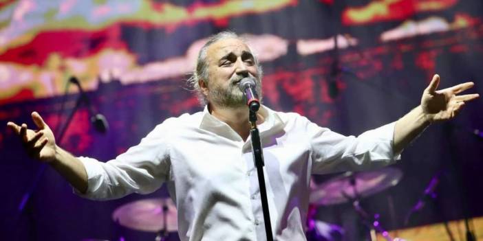 Volkan Konak'ın hayatını kaybettiği sahnede konser verdi