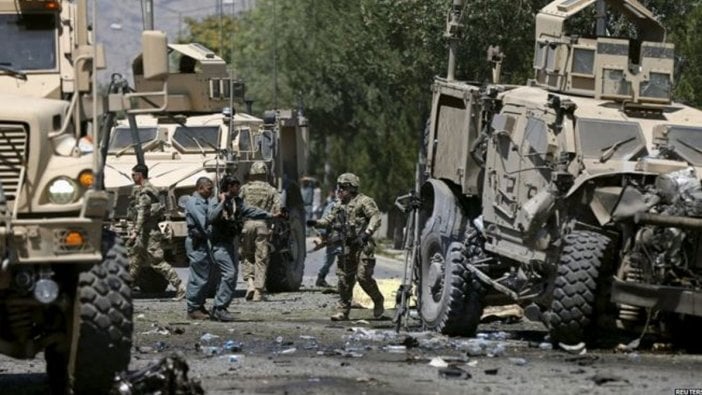 Afganistan'da NATO konvoyuna saldırı: 6 ölü