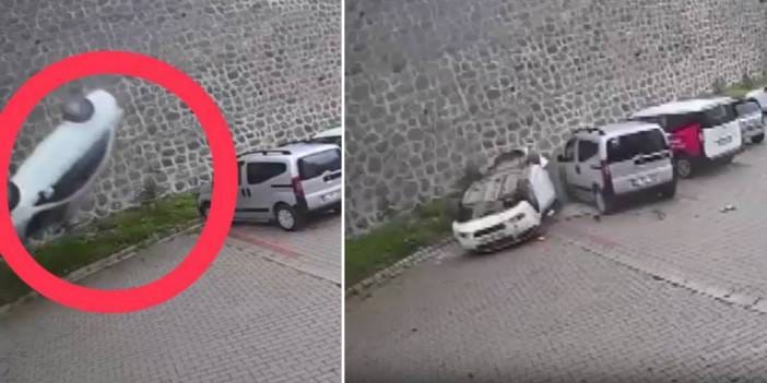 İstinat duvarından düşen aracın sürücüsü öldü: Kaza anları kamerada