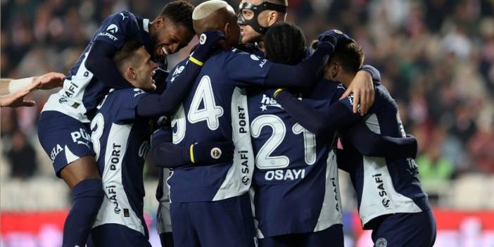 Fenerbahçeli futbolcu Galatasaray'ın kapısından döndü