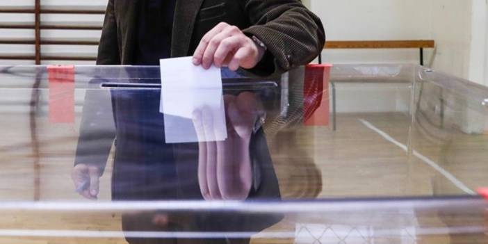 Polonya sandık başında: Seçim sadece ülkeyi değil, AB'yi de etkileyecek