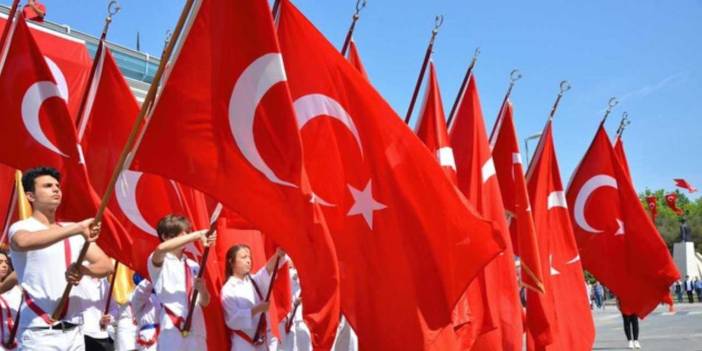 İtalya'daki Türk öğrenciler, 19 Mayıs Atatürk'ü Anma, Gençlik ve Spor Bayramı'nı kutladı