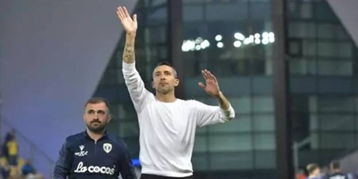 Mehmet Topal galibiyetle bitirdi