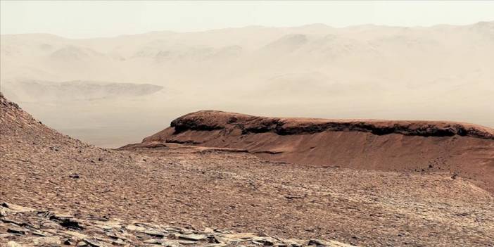 NASA Mars'ın dağlarından yeni görüntüler paylaştı