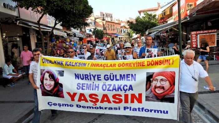 İzmir'de 'Nuriye ve Semih yaşasın' eylemi