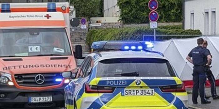 Arabayı eşi ve 5 yaşındaki kızının üstüne sürdü