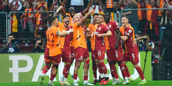 Galatasaray'da istenmeyen adam ilan edildiler: Köprüler yıkıldı