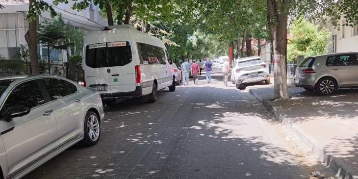 Avcılar'da gürültü kavgası: İki kişiyi bacağından vurdu