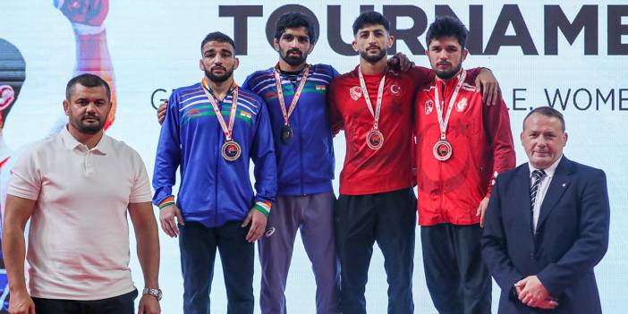 5 sıklette madalyalar dağıtıldı