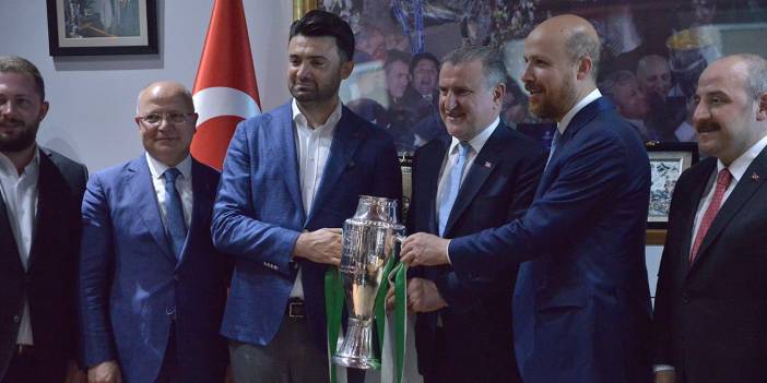 ''Bursaspor'u Süper Lig'de görmek istiyoruz''