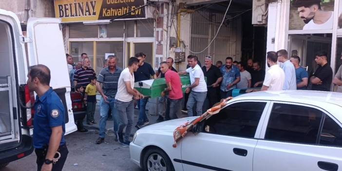 Birlikte içki içtikleri kişiyi öldürüp 'Kanepeden düştü’ dediler