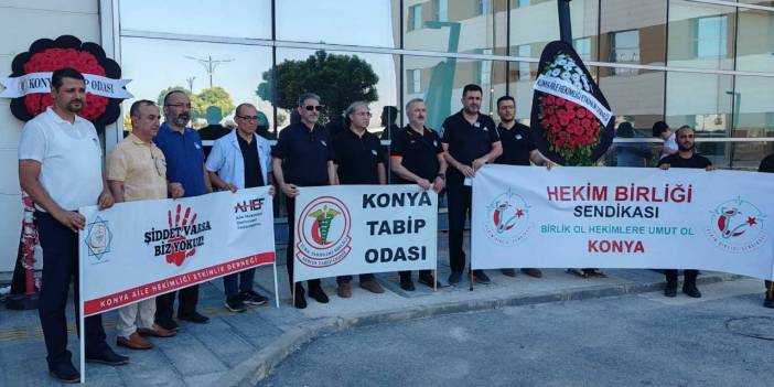 Görevi başında öldürülen doktor için anma töreni düzenlendi