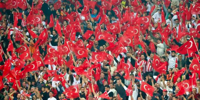 Milli takım durdurulamadı: İspanya'yı da devirdik