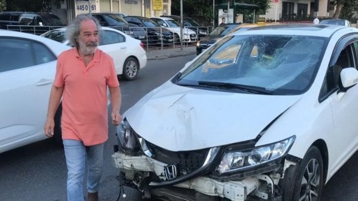 Ünlü tiyatrocu kaza yaptı! Motosikletli ağır yaralandı