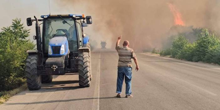 Edirne'de anız yangını: Hamzabeyli Sınır Kapısı yolu kapandı!