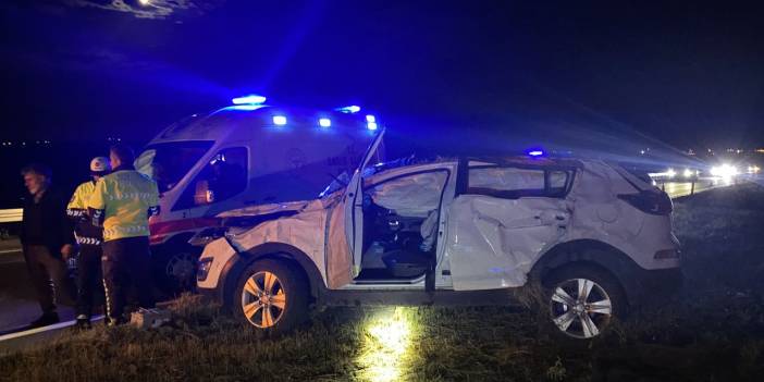 Otomobil refüje girdi: 1 ölü 4 yaralı