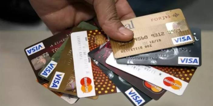 Kredi kartı olanlar dikkat! Resmen açıklandı: Takibe düşenler 10 katına çıkınca...