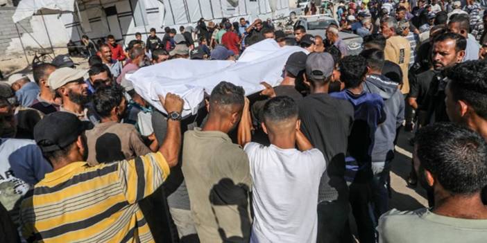 Gazze’de yardım bekleyen siviller hedef alındı: 17 ölü