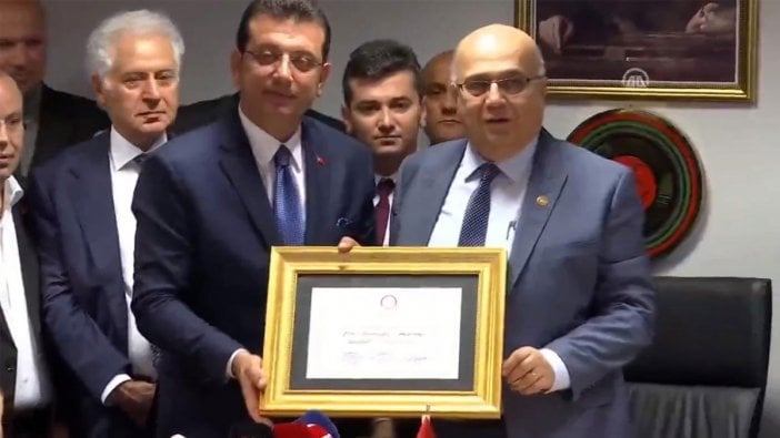 İBB Başkanı Ekrem İmamoğlu Saraçhane'de halka seslendi