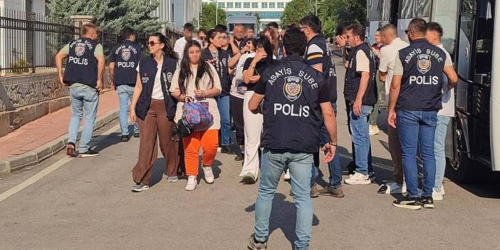 Para alıp buluşmaya gitmediler: Eskort dolandırıcılığında 26 kişi tutuklandı