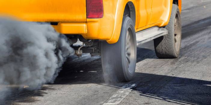 Benzinli ve dizel arabalara yasak geliyor